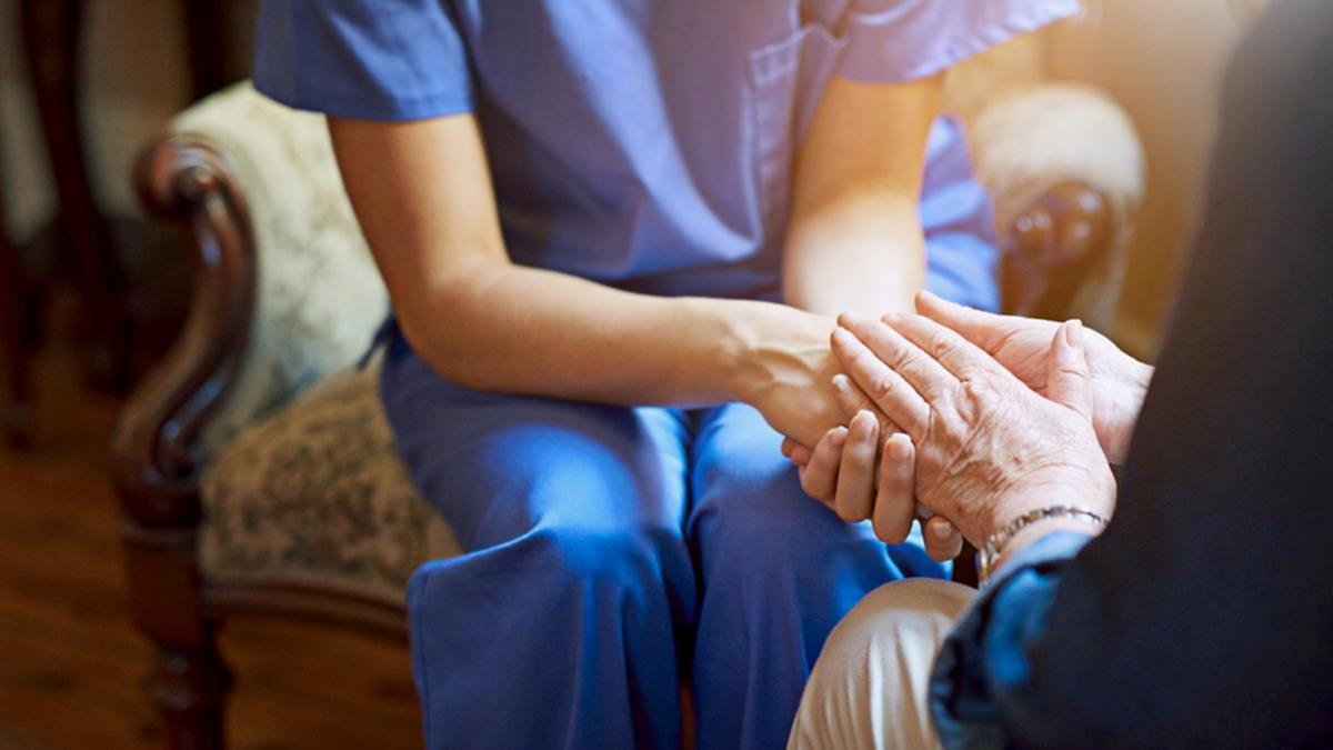 Уход за лежачими больными на дому